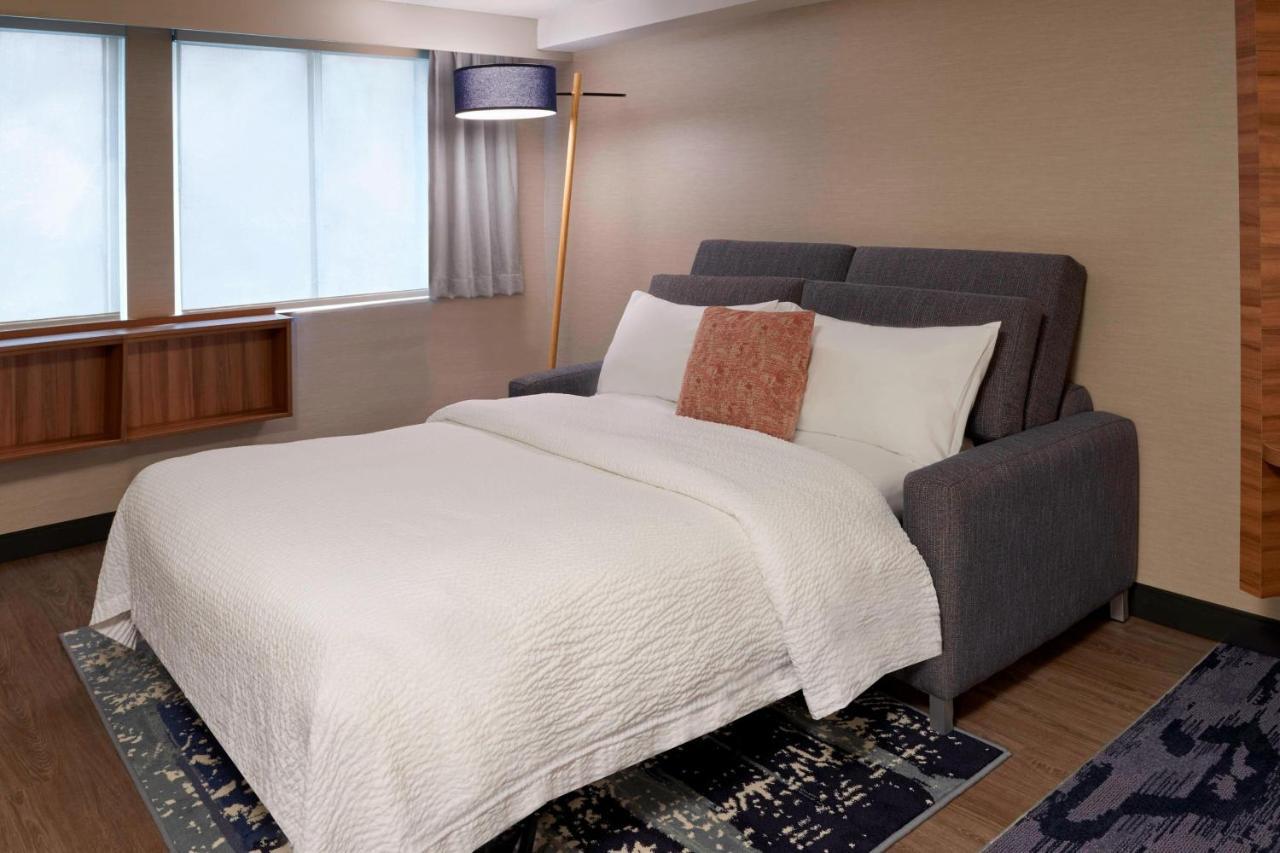 Fairfield Inn By Marriott Montreal Downtown Exterior foto
