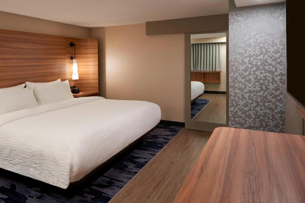 Fairfield Inn By Marriott Montreal Downtown Exterior foto